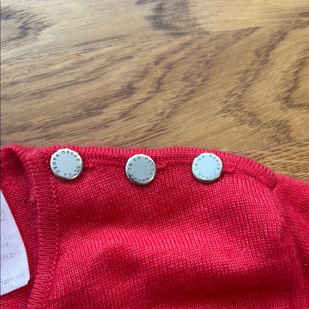 Oscar de la Renta Red Crew Neck Sweater - Picture 4 of 6